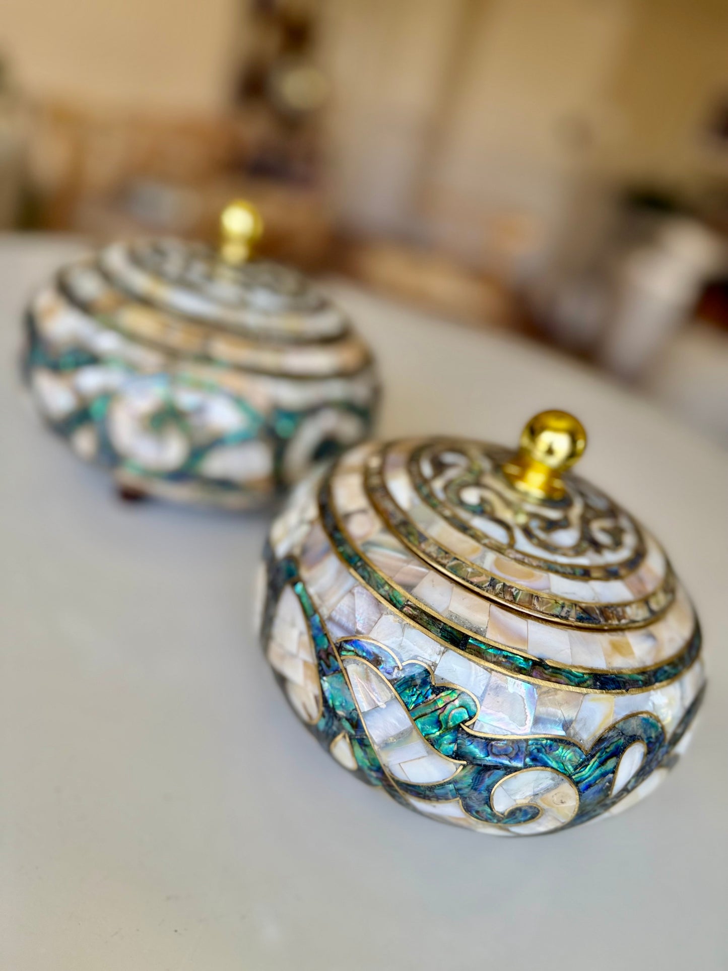 Mother-of-Pearl Lidded Vessel (Large)