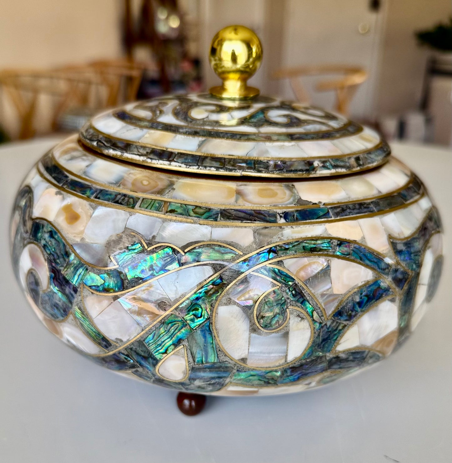 Mother-of-Pearl Lidded Vessel (Large)