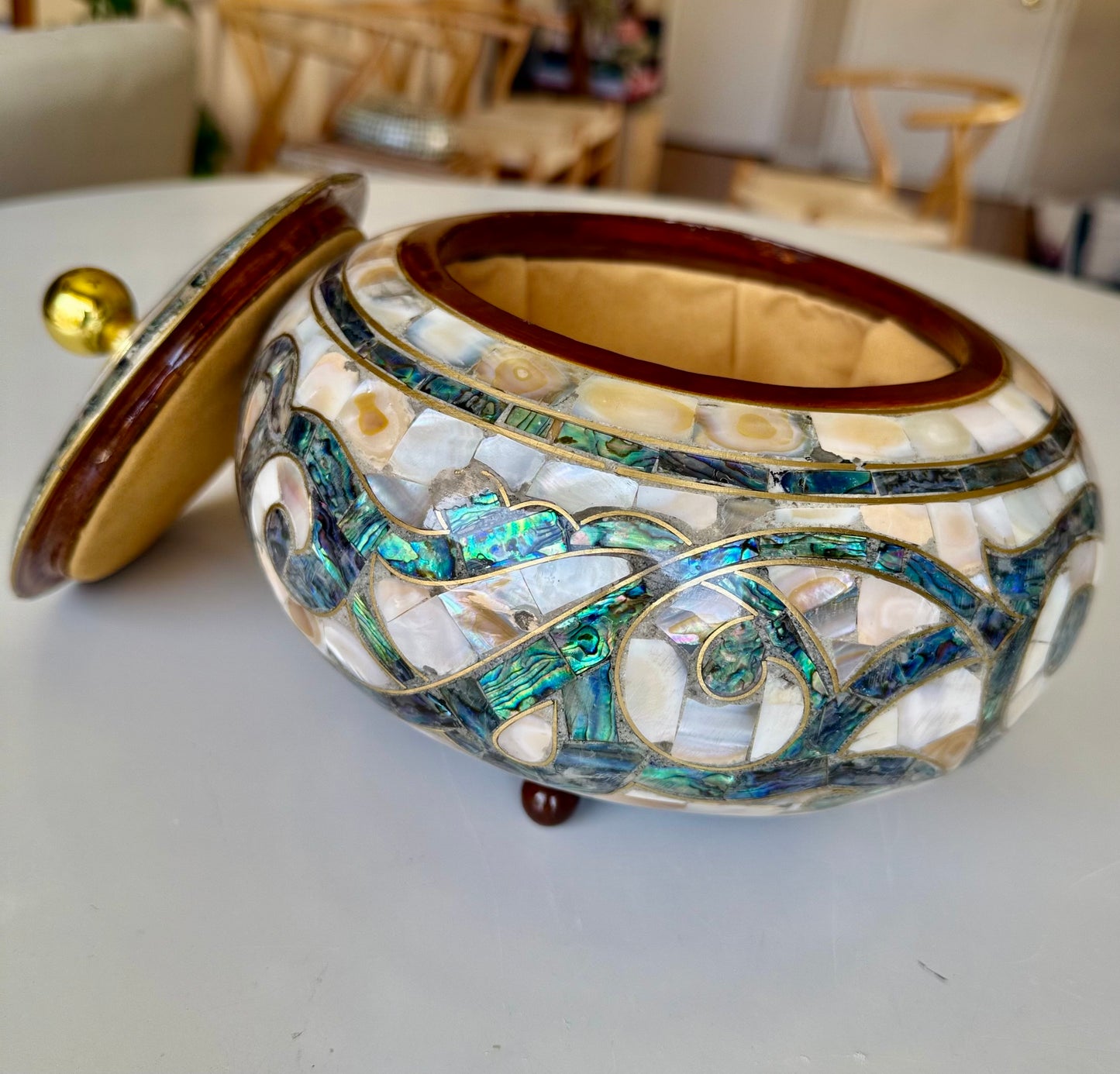 Mother-of-Pearl Lidded Vessel (Large)