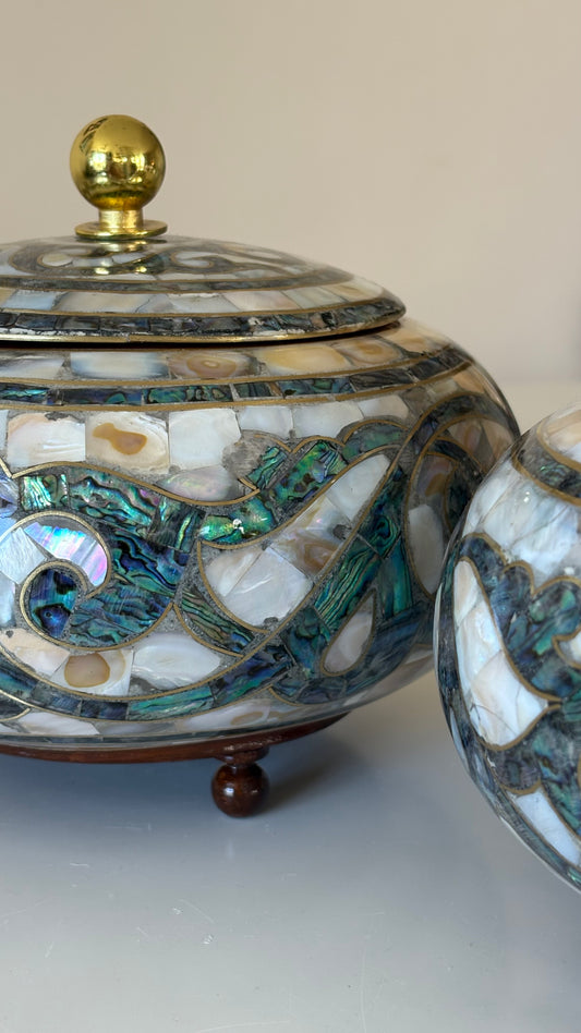 Mother-of-Pearl Lidded Vessel (Medium)